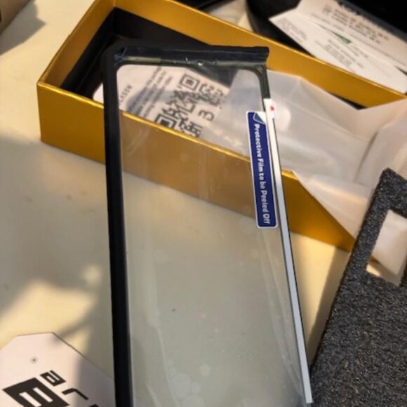 i-Blason iPhone 14 - iPhone 13 Case with Built-in Screen Protector Armorbox - Picture 3 of 15